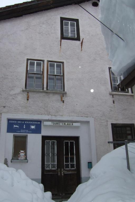 Gasthaus Pension Zum Turm Hospental Quarto foto